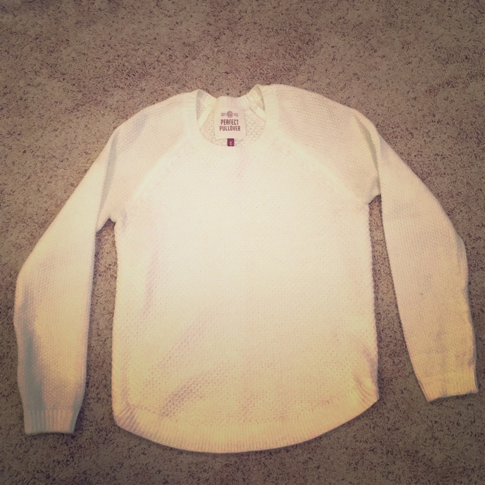 Women’s White Knitted Sweater